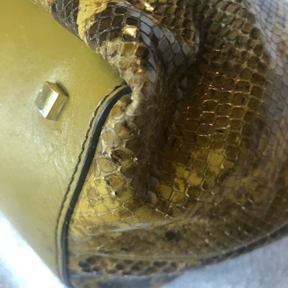 Adrienne Vittadini Python bag - Picture 10 of 14